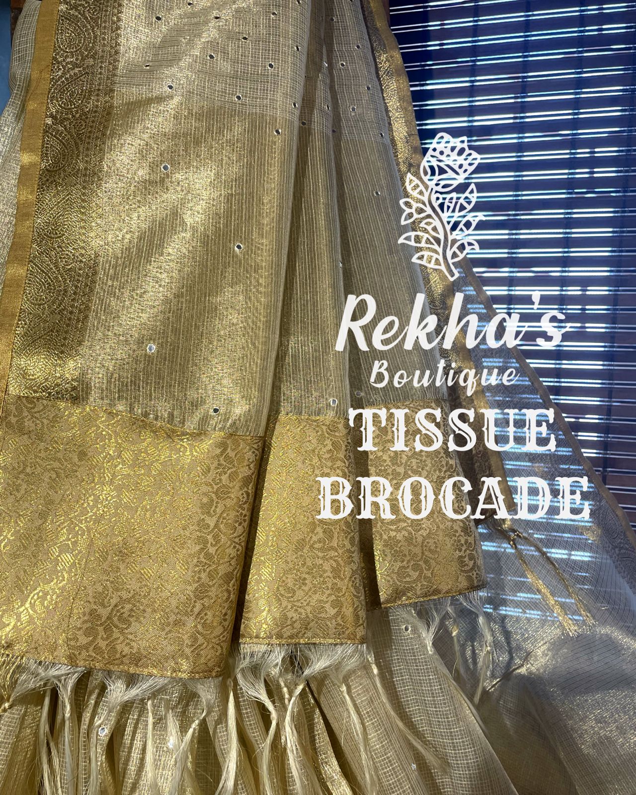 ⚜️ CREAM GOLD TISSUE WITH HAND MIRROR WORK ⚜️